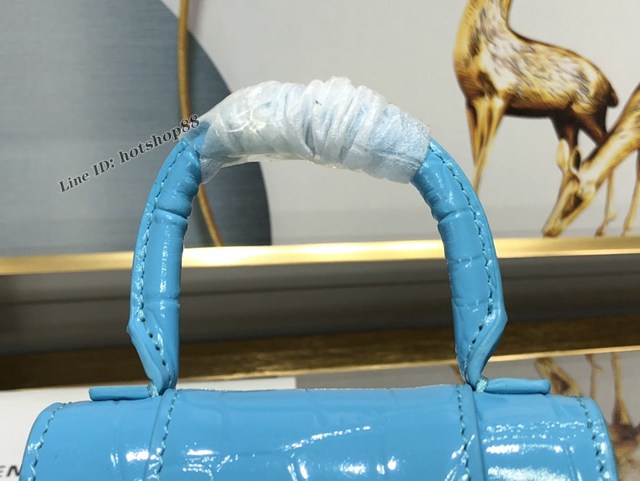 Balenciaga專櫃爆款升級版湖水藍鱷魚紋沙漏包 巴黎世家mini Hourglass沙漏包 fyj1102